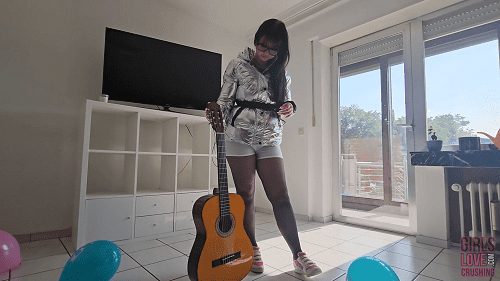 Ivy 10 - Playing with Guitar & Balloons