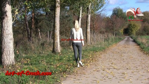 A young woman in D&G sneakers takes a walk 3-A (0181)